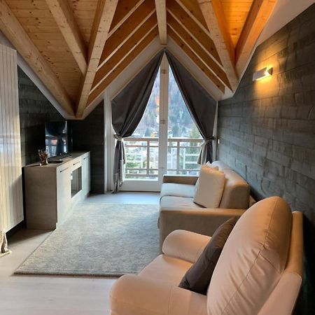 Alpin Sky Apartment Temù Екстериор снимка