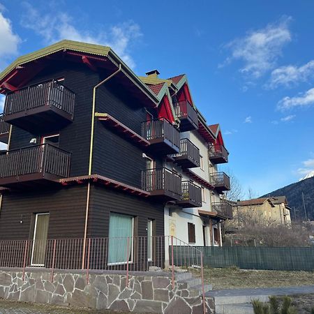 Alpin Sky Apartment Temù Екстериор снимка