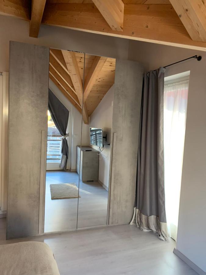Alpin Sky Apartment Temù Екстериор снимка