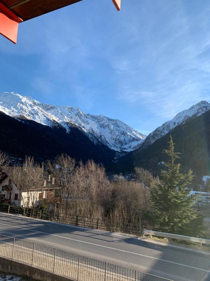 Alpin Sky Apartment Temù Екстериор снимка